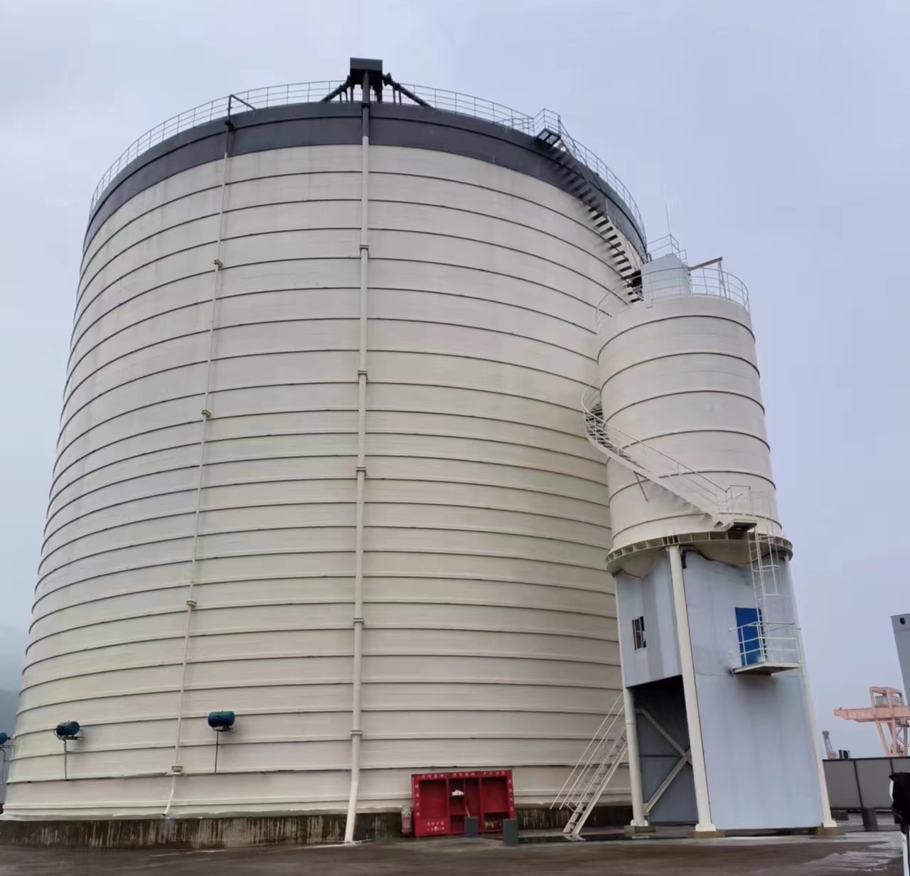 解放10万吨水泥钢板库